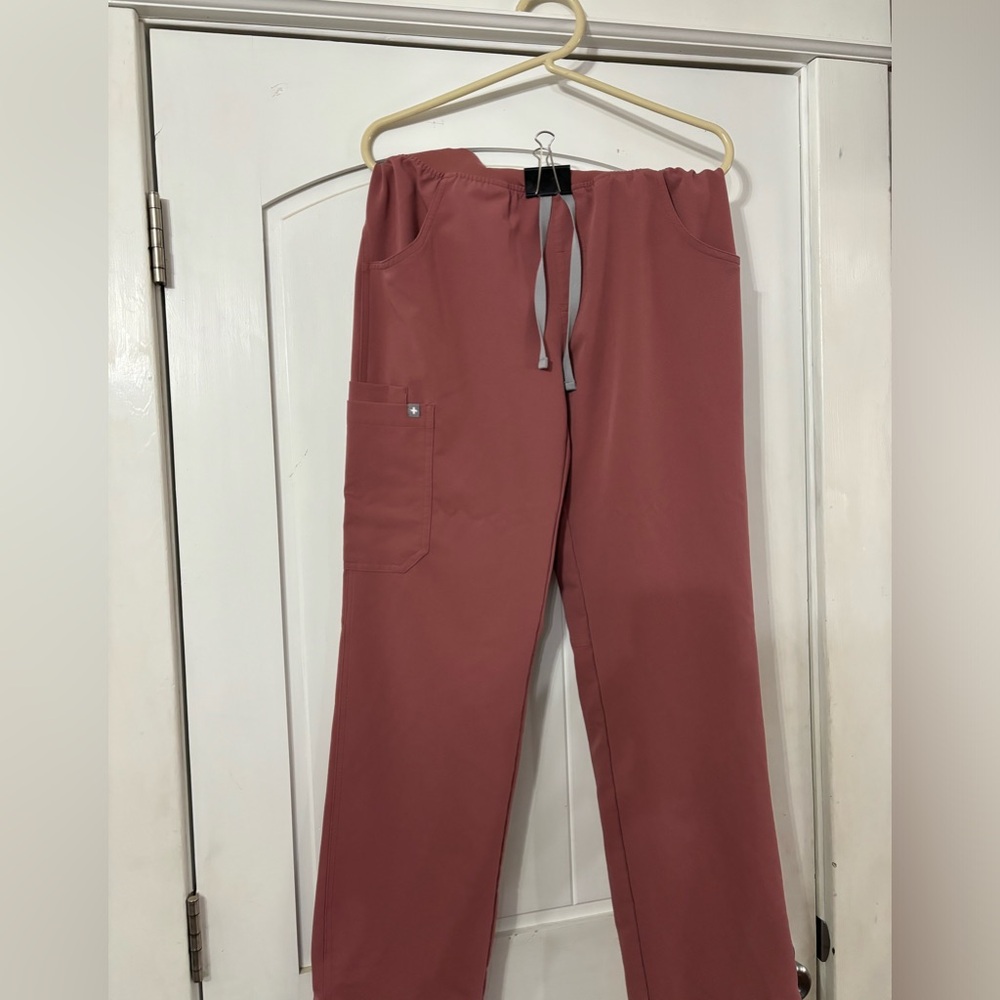 Figs Mauve, Kade, Small Tall pants